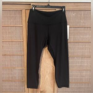Lululemon 23” Size 10 Align High Rise Cropped